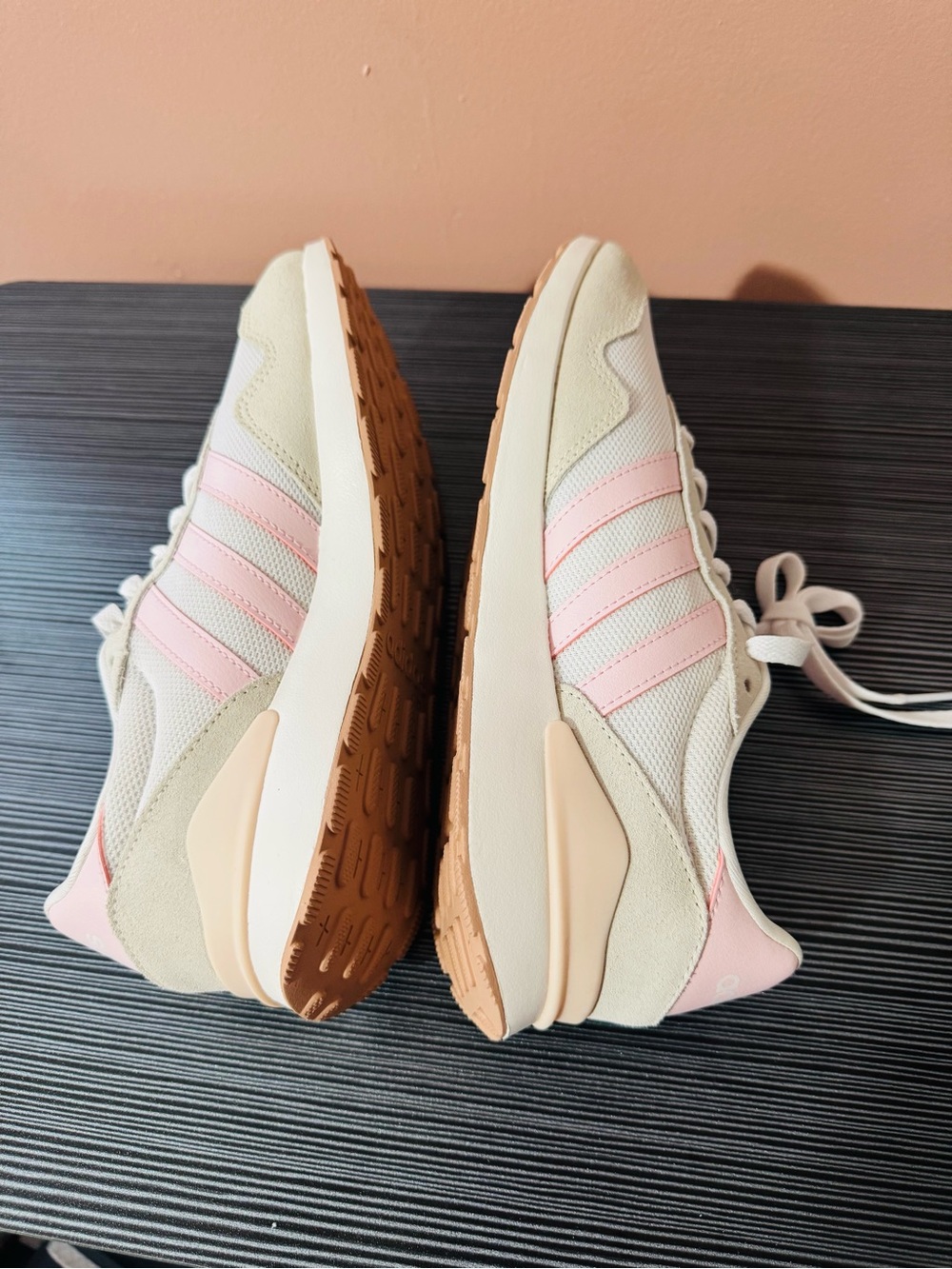 adidas Women's Sneakers White Beige Pink - Picture 3 of 5